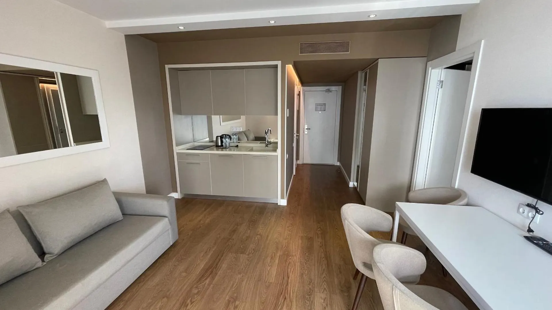 Apartment Del Mare Aparthotel Batumi Georgia