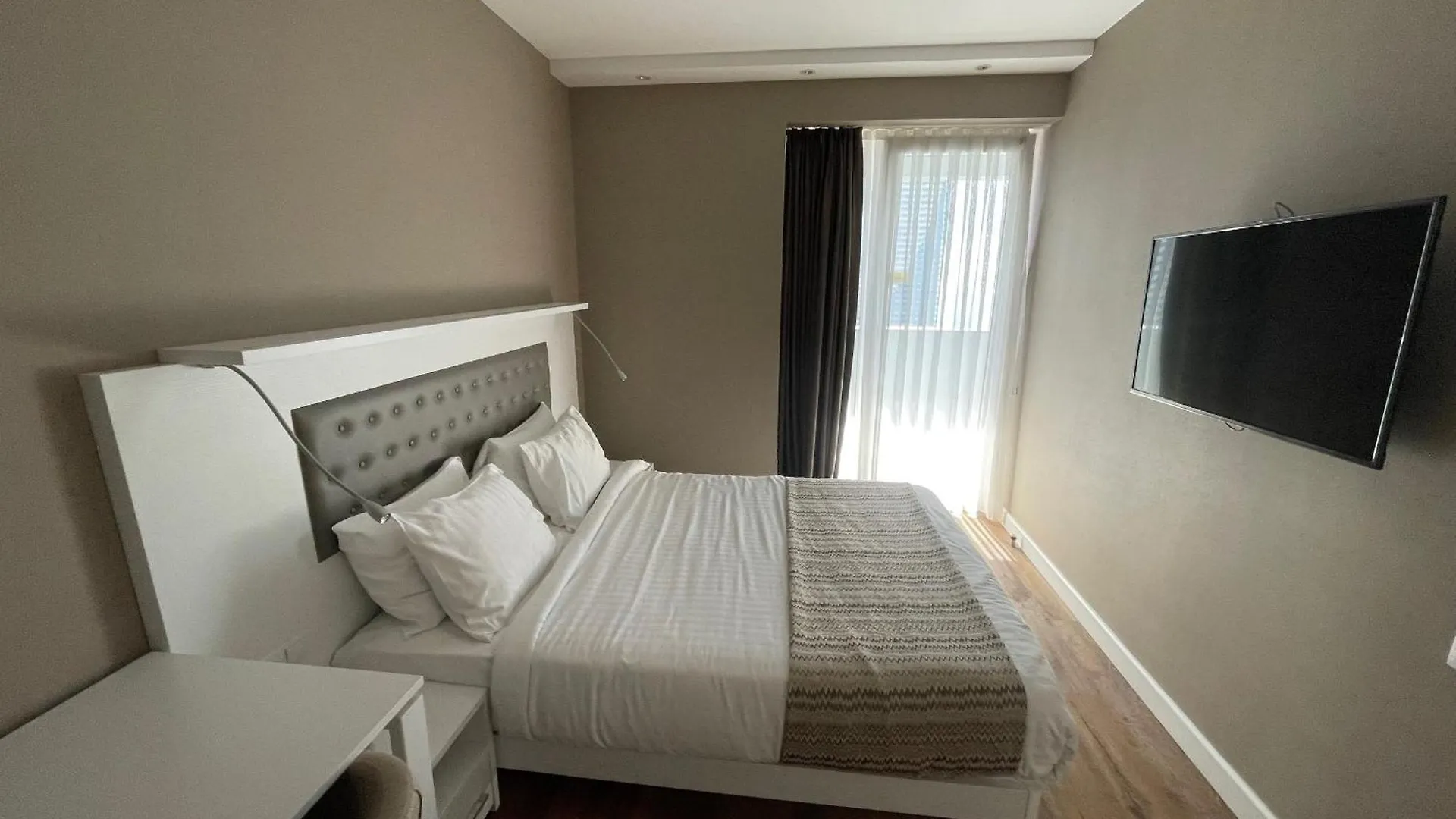 Del Mare Aparthotel Batumi Apartment